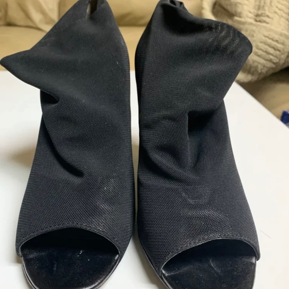 Tahari nylon mesh peep toe heels Sz.7.5 - Picture 2 of 6